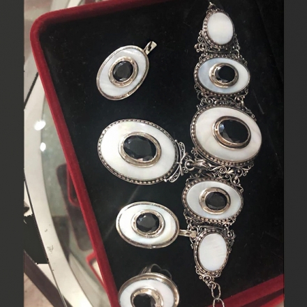 кольцо +с крупным камнем +из серебра купить
