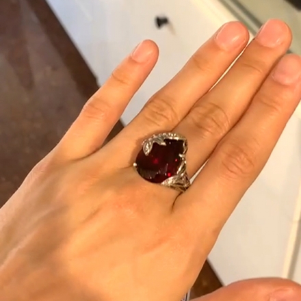 Серьги+ кольцо висячие с камнями