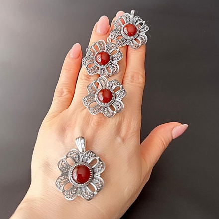 купить красивые серебряные серьги