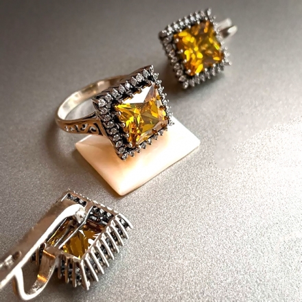 серьги черные квадраты