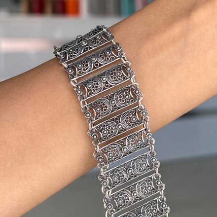 браслет без камней