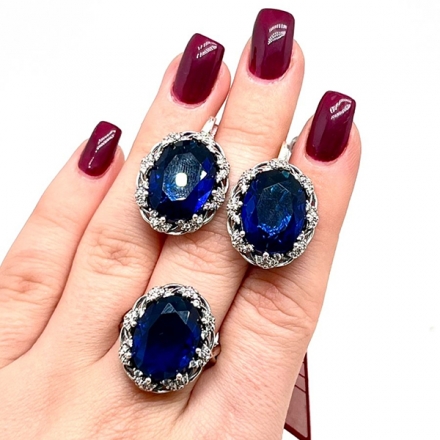 Серебряные серьги+ кольцо с зелеными камнями