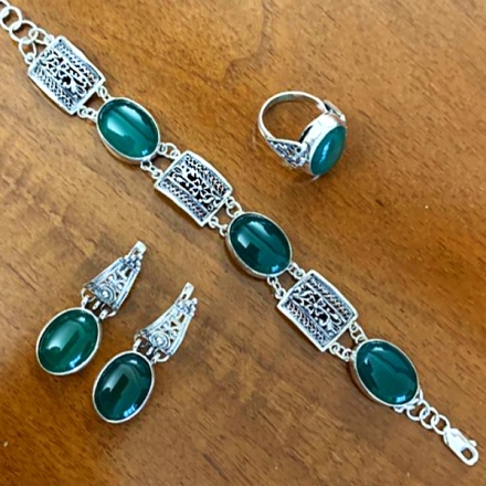 ручные украшения из серебра