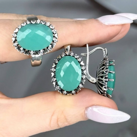 Серебряные серьги+ кольцо с фиолетовым камнем