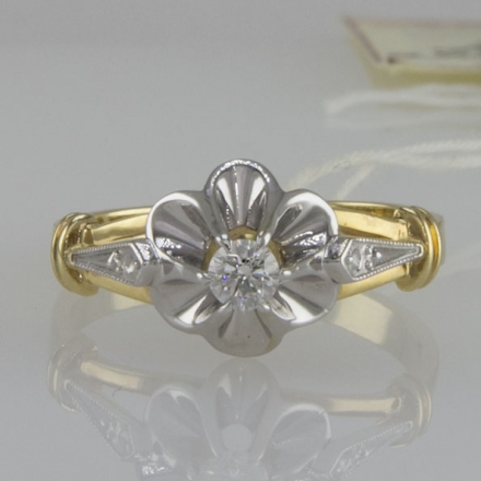 кольцо тюльпан  с бриллиантом+с бриллиантом