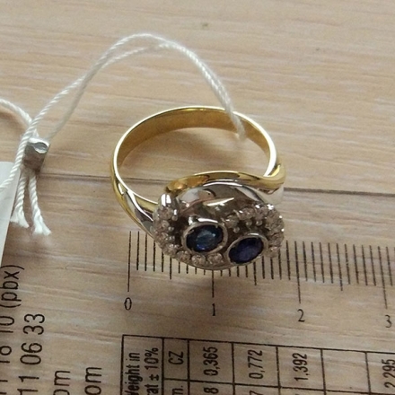 обручальное кольцо с сапфиром