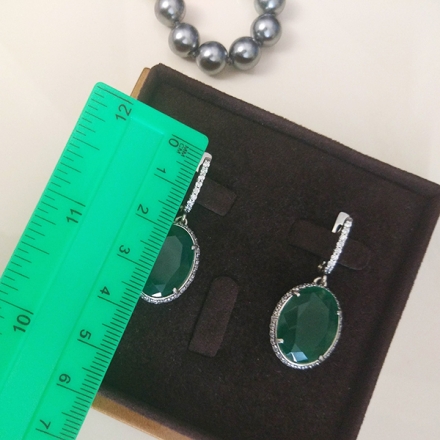 серебряные серьги +и кольца +с натуральными камнями
