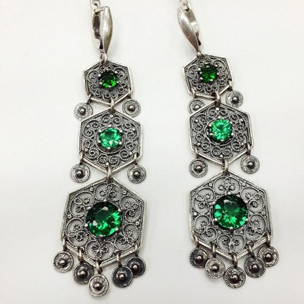 серьги серебряные длинные с камнем