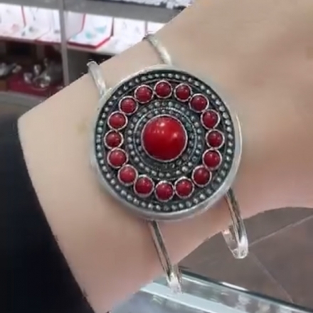 Украшения из серебра с кораллом
