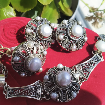 серебряные серьги +с сердоликом