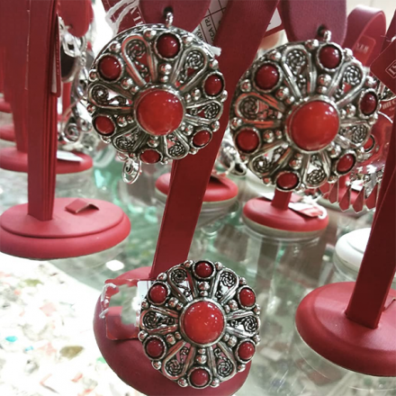серебряные серьги +с сердоликом