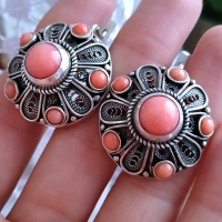 Серебряные серьги  с розовым кораллом