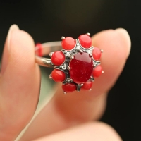 серьги кольца +с красными камнями