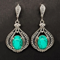 крупные серьги из серебра с натуральными камнями