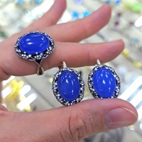 Серебряные серьги+ кольцо с зелеными камнями