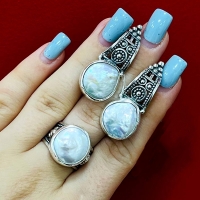 Серебряный комплект с  жемчугом