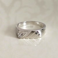 мужские серебряные кольца с камнями