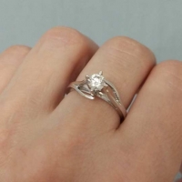 кольцо с бриллиантом в 1 карат цена