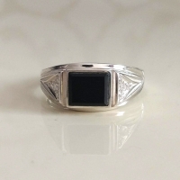 серебряное кольцо с черным агатом купить