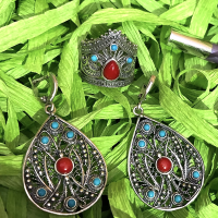 серебряное кольцо с кораллом