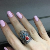 серебряное кольцо с кораллом