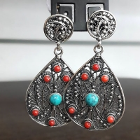 серебряное кольцо с кораллом