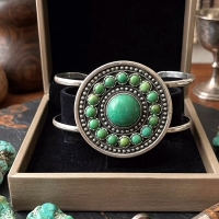Украшения из серебра с кораллом