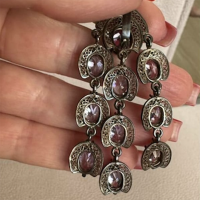 серебряные серьги кольца с камнями