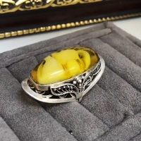кольцо с желтым