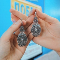 купить серебряные серьги без камней