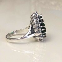 кольцо +с зеленым камнем фото