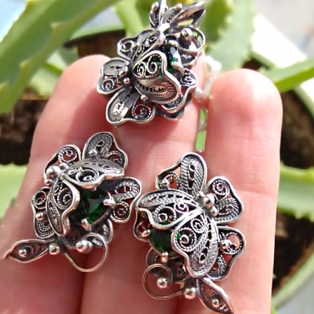 серебряные серьги цветы