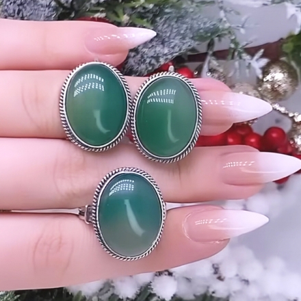 зеленый камень ювелирный +в серебре