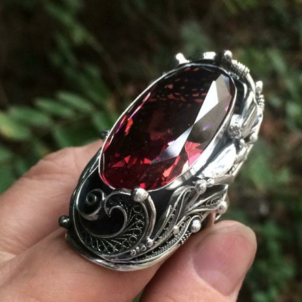 серебряное кольцо +с крупным камнем купить