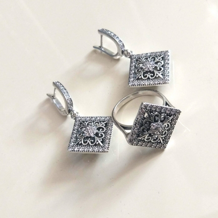 серебряные кольца женские +с камнями фото
