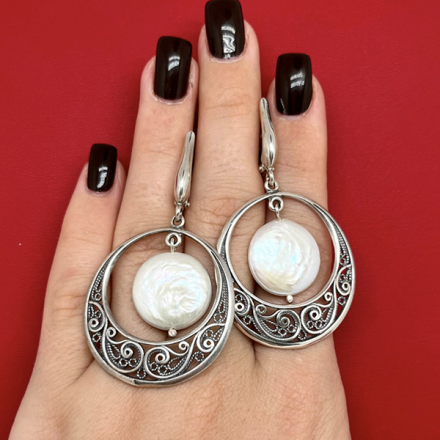 серьги длинные с белым камнем