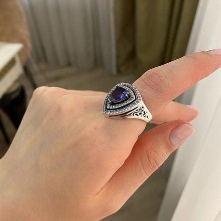 кольцо серебро +с синим камнем