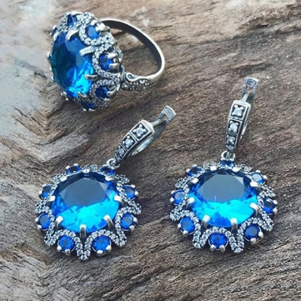 серьги +с синим камнем серебро