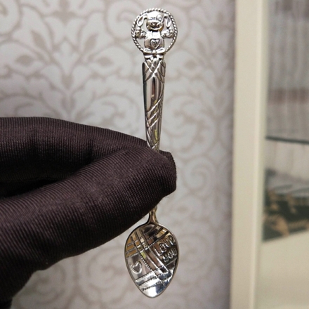 серебряная ложка сувенир