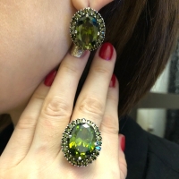 Серьги+кольцо с зеленым камнем