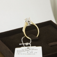 шикарное бриллиантовое кольцо