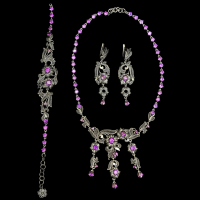 Серебряный комплект с фиолетовыми камнями